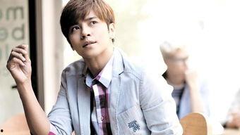 娱乐吃瓜酱阳光大男孩,揭秘娱乐圈的甜蜜瓜果