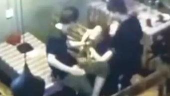 死亡验尸女照片,验尸女法医的惊悚瞬间